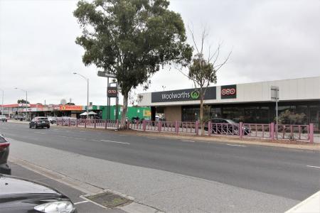 8 Elm Grove, Springvale, VIC 3171, Australia