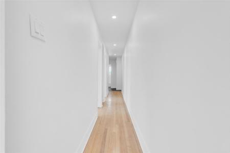 8589  Rue Clark, Montréal (Villeray/Saint-Michel/Parc-Extension), Quebec H2P 2N8, Canada