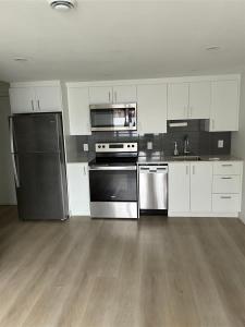 6366B Av. de Chester, Montréal (Côte-des-Neiges/Notre-Dame-de-Grâce), كيبيك H4V 1J7, كندا