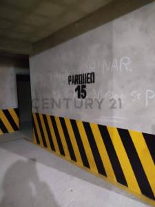 Av. Busch N°1136 Torre Hugo, piso 10 depto. 10B , Miraflores, La Paz 00001, ボリビア