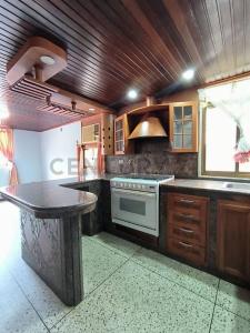PRINCIPAL PARQUE RESIDENCIAL LAS COLINAS, Barcelona, Anzoategui 6016, Venezuela