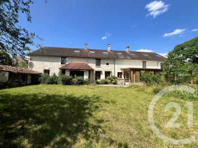 Druyes Les Belles Fontaines, Bourgogne 89560, França