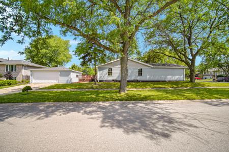 20738 S Hickory Creek Court, Frankfort, Illinois 60423, USA