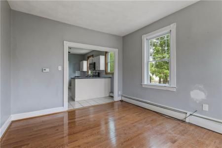 11 Roosevelt , 1, North Providence, Rhode Island 02904