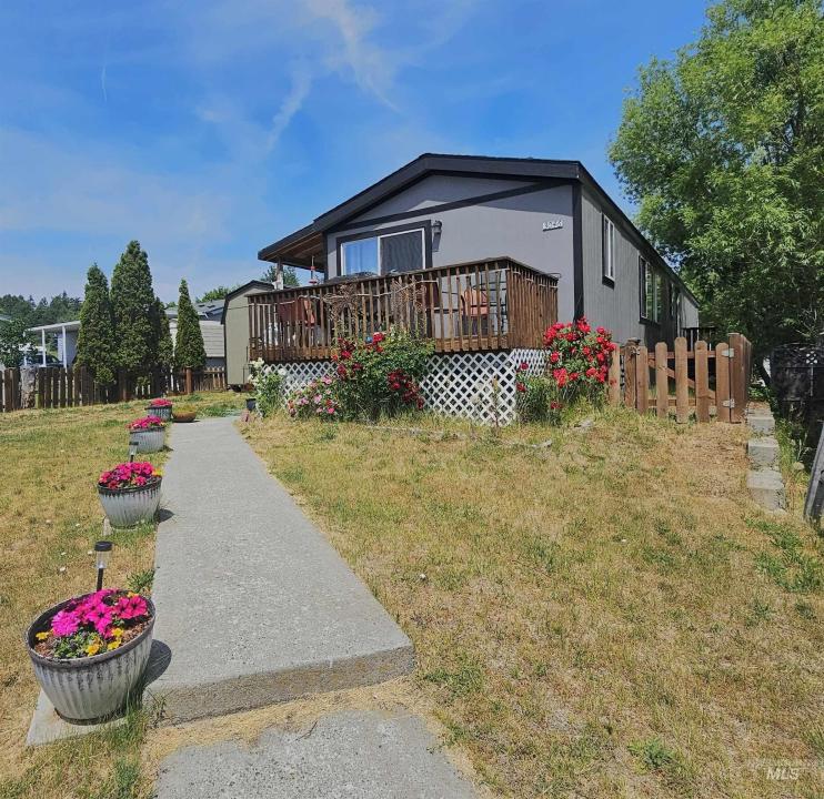 609 N Almon 3046, Moscow, Idaho 83843
