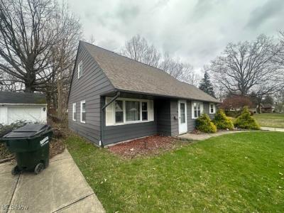 25591 Chatworth Drive, Euclid, Ohio 44117, États-Unis