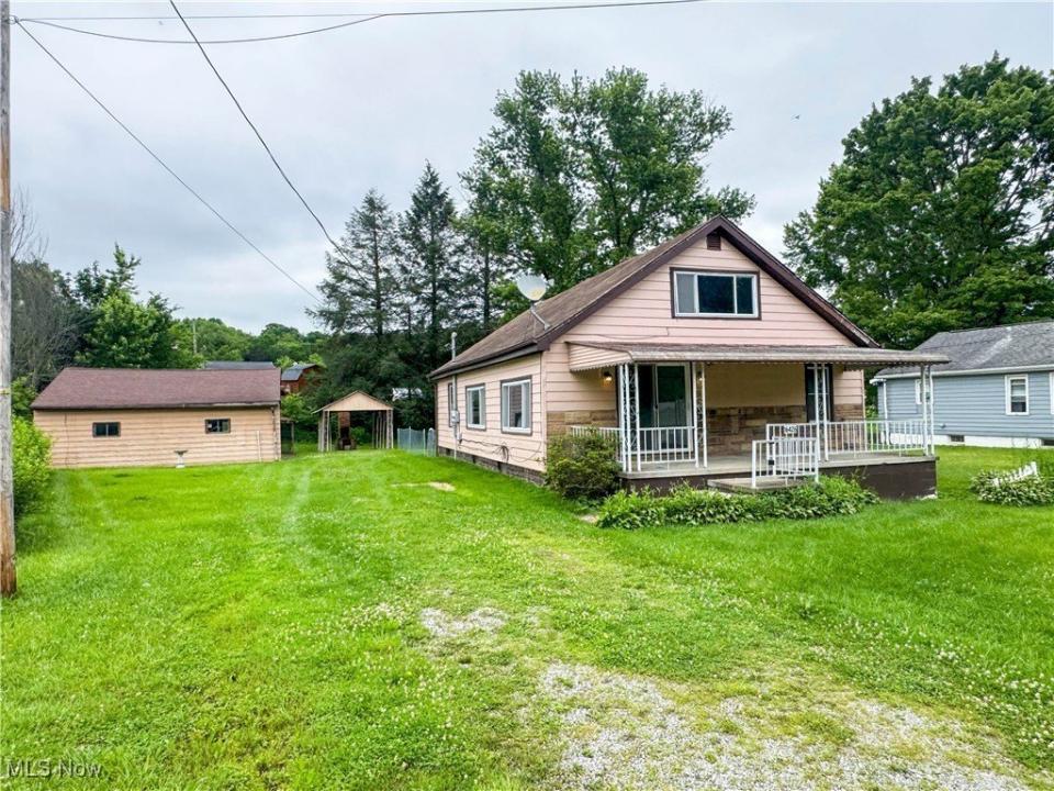16426 Coolidge Avenue, East Liverpool, אוהיו 43920, ארצות הברית של אמריקה