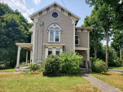 56 Lyman St #2, Waltham, Massachusetts 02451, USA