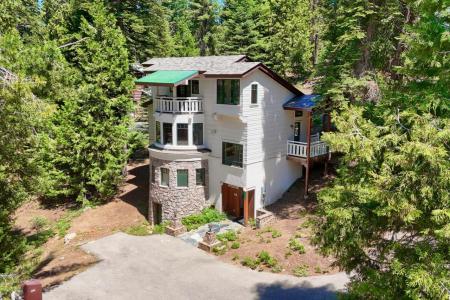7475 Henness Circle, Yosemite West, California 95389, USA