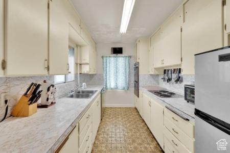1579 S 1000 W, Salt Lake City, 猶他州 84104, 美國