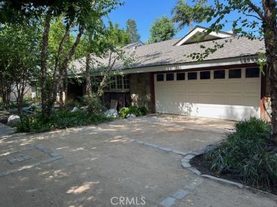 12889 Old Foothill Blvd, North Tustin, Калифорния 92705, Соединенные Штаты