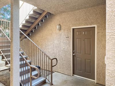 10001 Woodcreek Oaks Boulevard 413, Roseville, Kalifornia 95747, USA