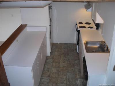 68 Thermos Avenue 111A, Norwich, コネティカット 06360, アメリカ合衆国