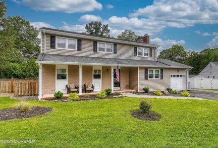 15 Liverpool Court, Toms River, نيو جيرسي 08753, الولايات المتحدة