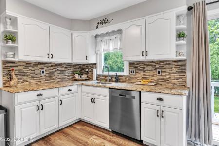 15 Liverpool Court, Toms River, نيو جيرسي 08753, الولايات المتحدة