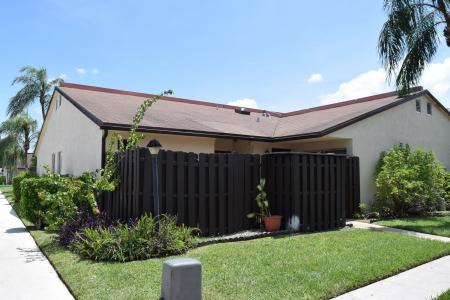 3703 Waterview Circle #37c, Palm Springs, Florida 33461