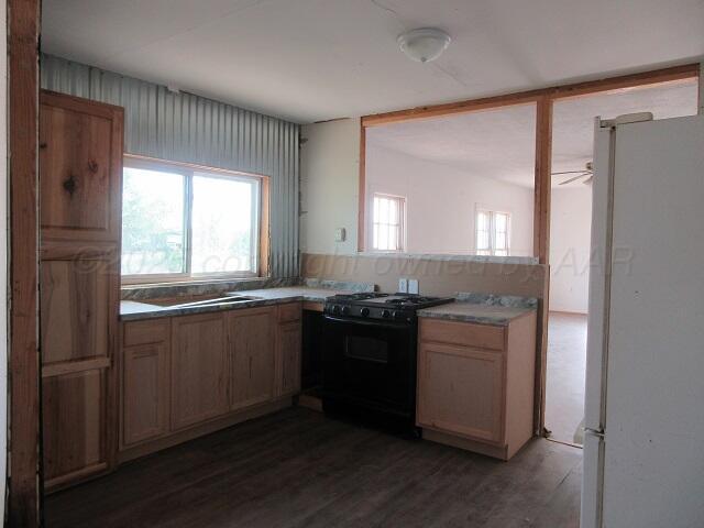 413 N Bowie Avenue, Tulia, Texas 79088