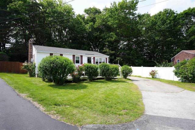 6 Charlton Circle, Nashua, New Hampshire 03060