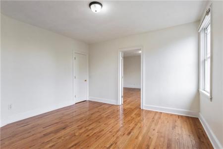 11 Roosevelt , 3R, North Providence, Rhode Island 02904