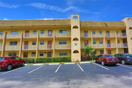 8225 Sunrise Lakes Blvd #305, Sunrise, Florida 33322
