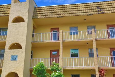 8225 Sunrise Lakes Blvd #305, Sunrise, Flórida 33322, Estados Unidos