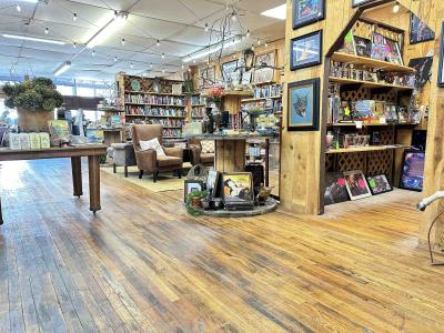 217 E Main Street, Hardy, Arkansas 72542