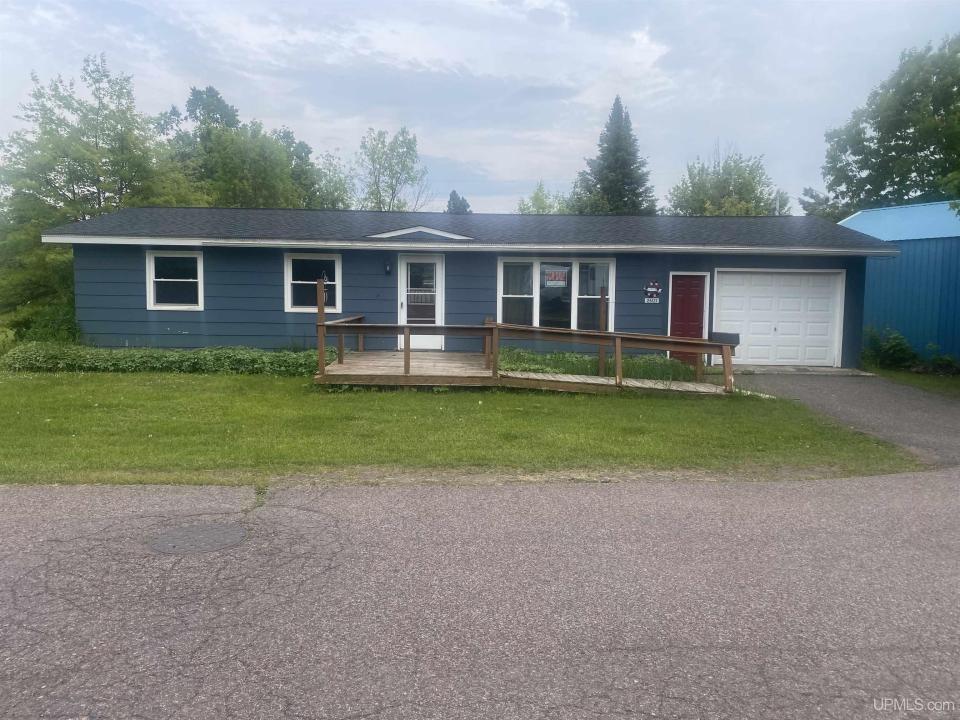 26121 S Calumet, Laurium, Michigan 49913