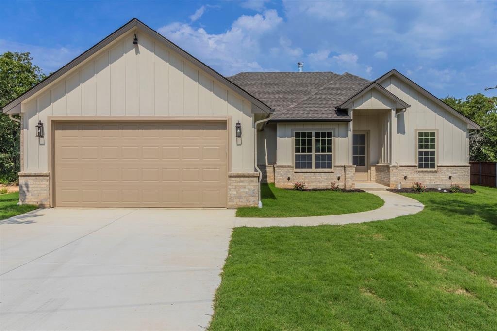 458 Jim Walters Drive, Runaway Bay, Texas 76426
