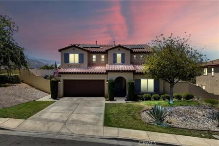 4114 Larkspur Street, Lake Elsinore, California 92530, USA
