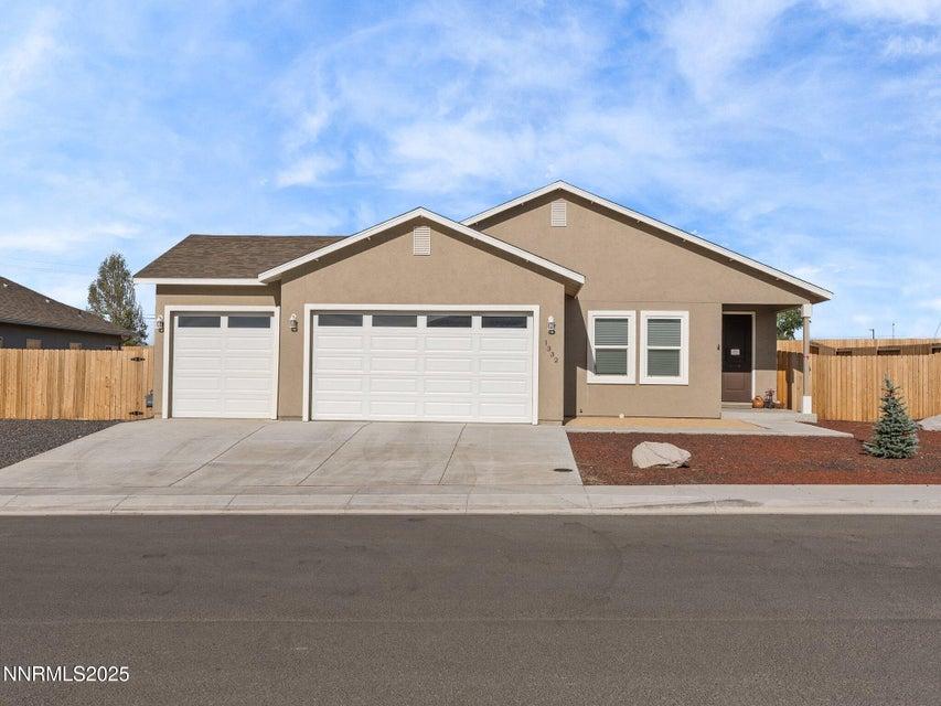 1332 Serenity Circle, Fernley, נבדה 89408, ארצות הברית של אמריקה