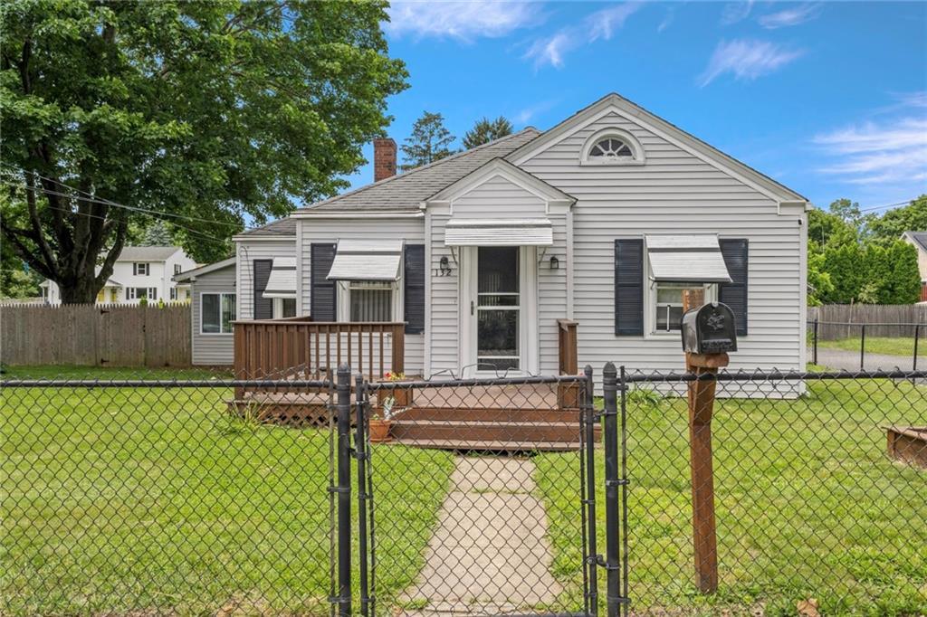 132 West, West Warwick, Rhode Island 02893, États-Unis