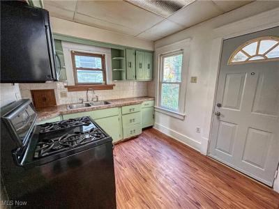 421 Thornton Street E, Akron, オハイオ 44311, アメリカ合衆国