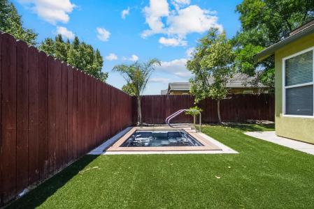 2347 Portsmouth Drive, Lodi, California 95242, USA