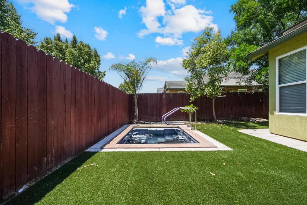2347 Portsmouth Drive, Lodi, California 95242