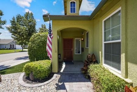 2347 Portsmouth Drive, Lodi, California 95242