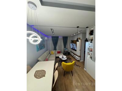 Ali Demi, Tirana, Albania