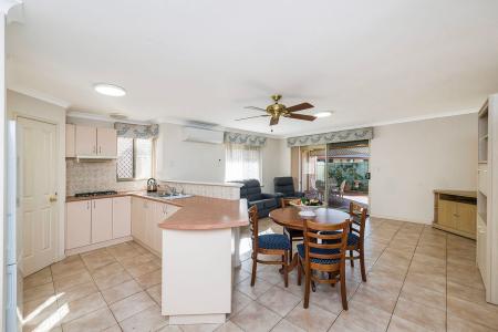 2/17 Gonville Green, Port Kennedy, WA 6172, Australie
