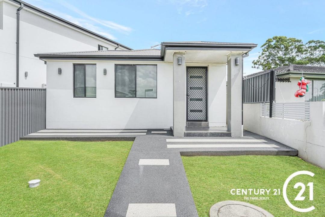 536a Smithfield Road, Greenfield Park, NSW 2176, Australia