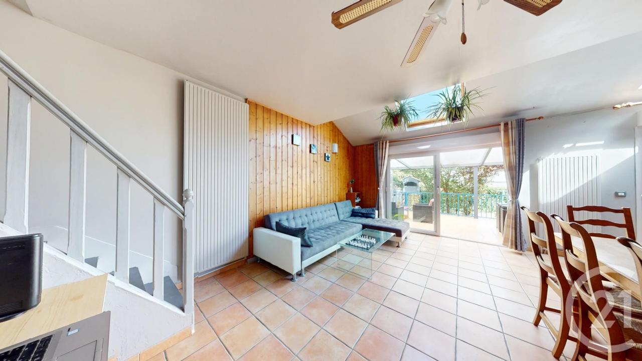 La Courneuve, Île-de-France 93120, アキタン