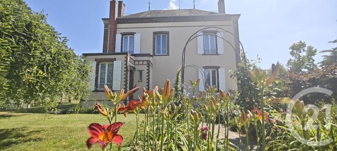 Brou, Centro – Val De Loira 28160, Francia