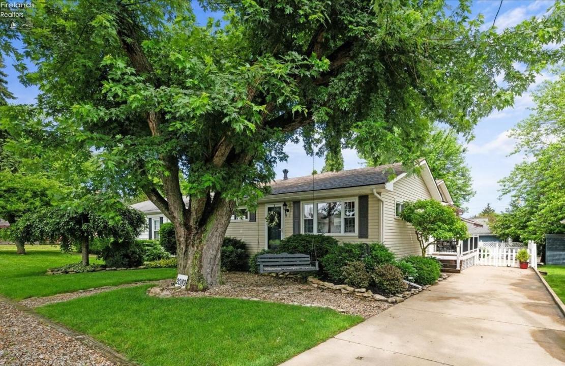 2089 Willow Cove, Marblehead, Ohio 43440, USA