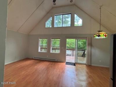10 Parkwood Drive, Lake Ariel, ペンシルベニア 18436, アメリカ合衆国