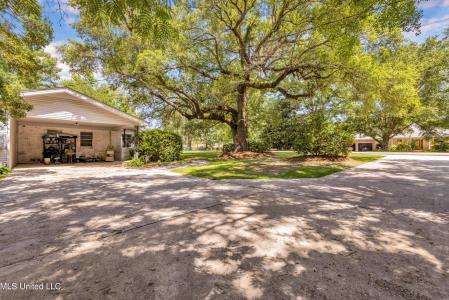 600 Graveline Road, Gautier, Mississippi 39553, Estados Unidos