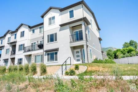 672 E 730 N 25, Hyrum, Utah 84319, USA