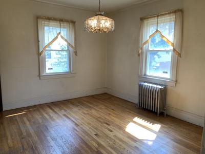 326 Oakley Avenue, Elmont, Nova Iorque 11003, Estados Unidos