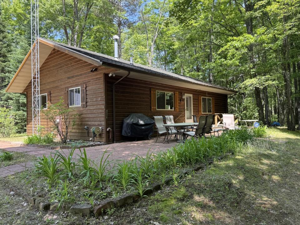 1869 Crawling Stone Dr E, Lac Du Flambeau, Wisconsin 54538