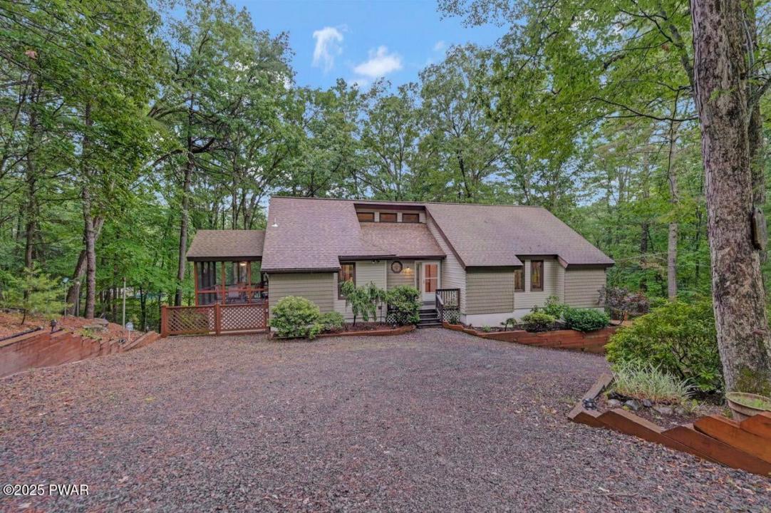 151 Manchester Drive, Bushkill, Pennsylvania 18324, Amerika Birleşik Devletleri