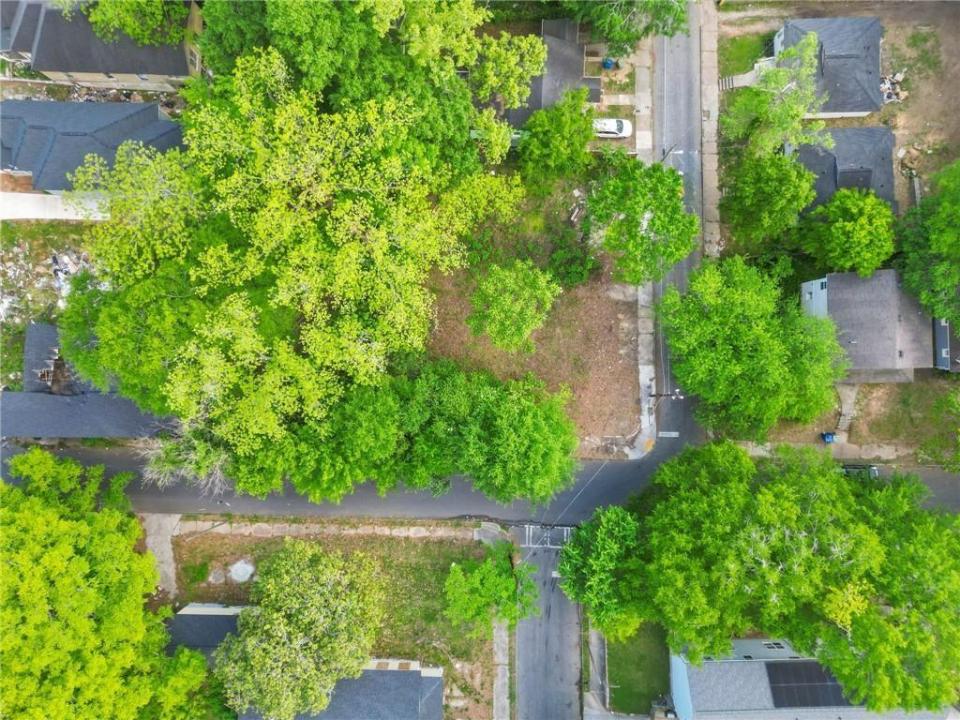 459 Paines Avenue NW, Atlanta, Georgia 30318