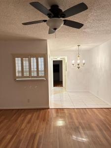 291 Windsor M, West Palm Beach, Florida 33417, USA