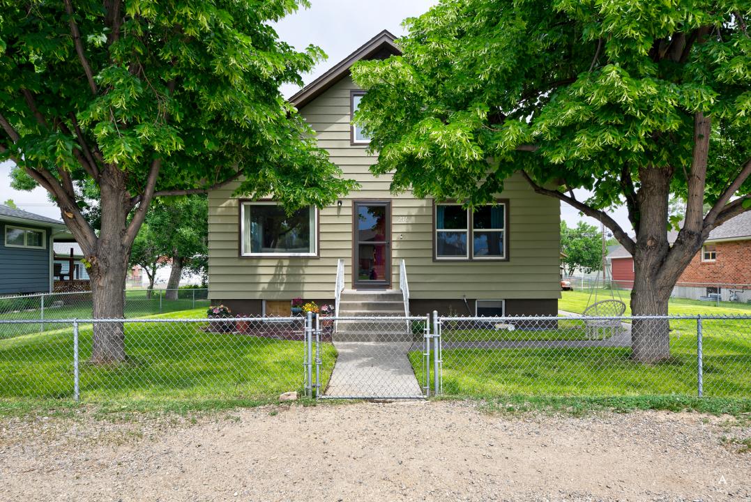 216 W Riggs, East Helena, モンタナ 59635, アメリカ合衆国